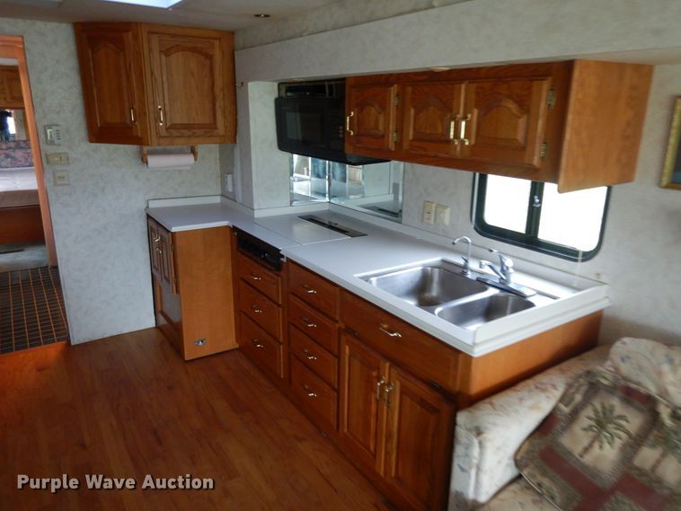 image for item DH0007 1997 Newmar Mountaineer MADP4065  rv