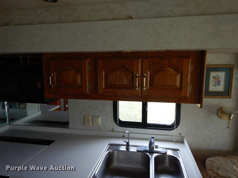 image for item DH0007 1997 Newmar Mountaineer MADP4065  rv