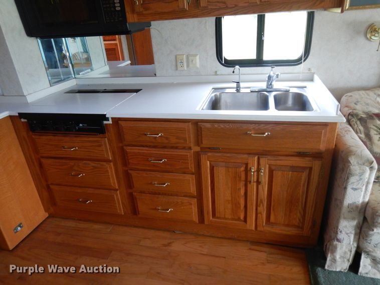 image for item DH0007 1997 Newmar Mountaineer MADP4065  rv