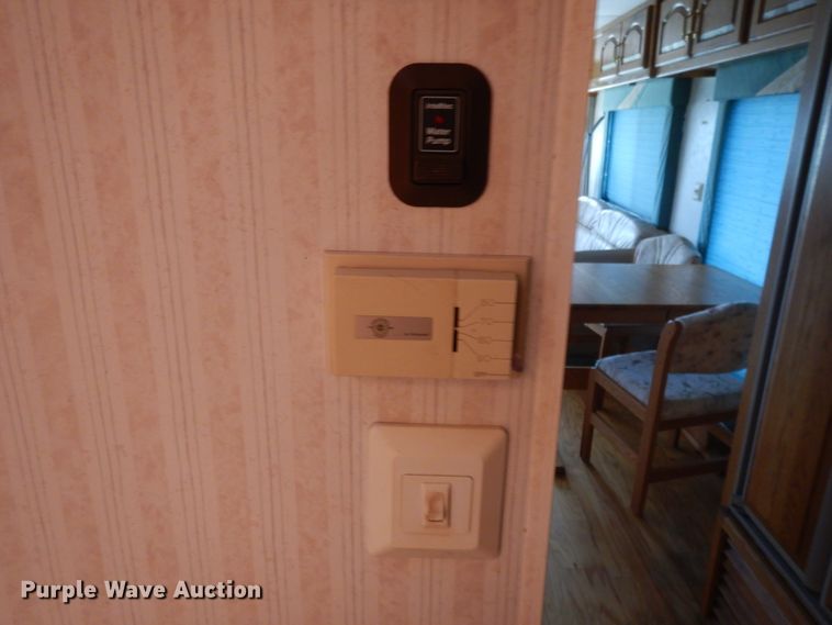 image for item DH0007 1997 Newmar Mountaineer MADP4065  rv