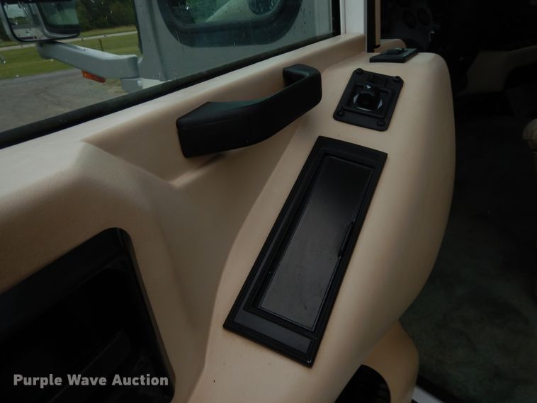 image for item DH0007 1997 Newmar Mountaineer MADP4065  rv