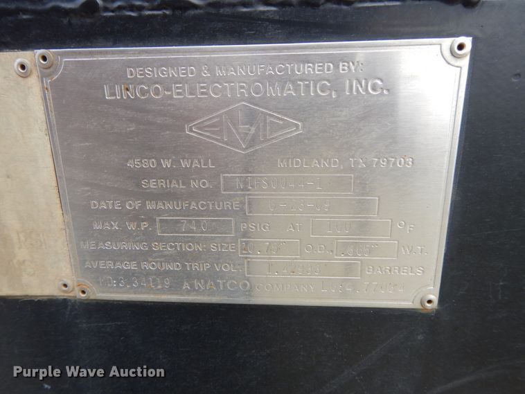 image for item DH0051 2004 International 4300  flatbed truck