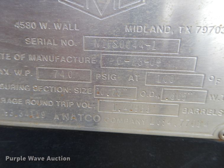 image for item DH0051 2004 International 4300  flatbed truck