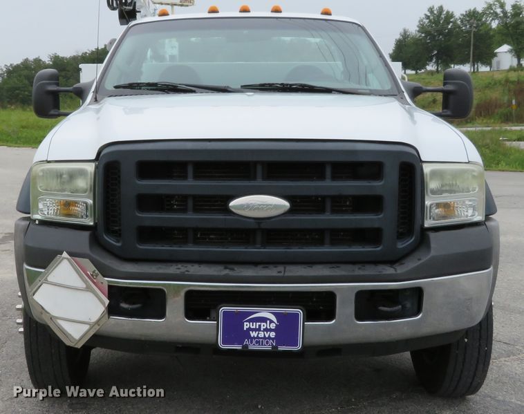 image for item DH1180 2007 Ford F550 Super Duty XL  utility truck