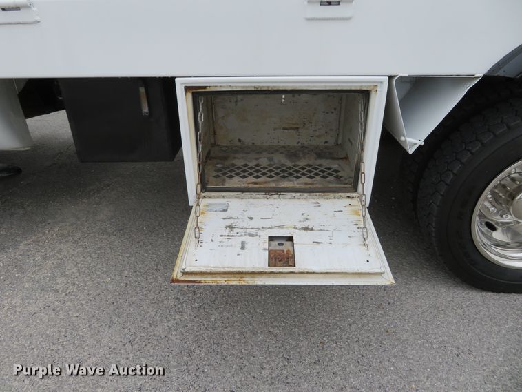 image for item DH1180 2007 Ford F550 Super Duty XL  utility truck