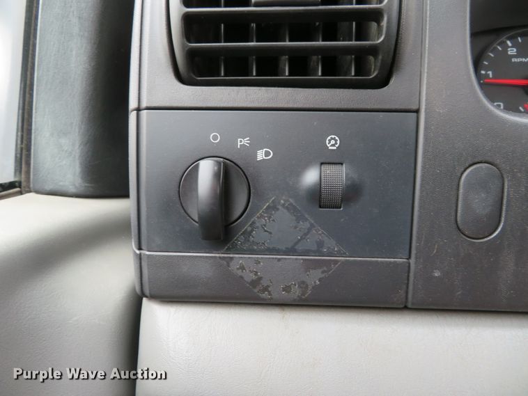 image for item DH1180 2007 Ford F550 Super Duty XL  utility truck