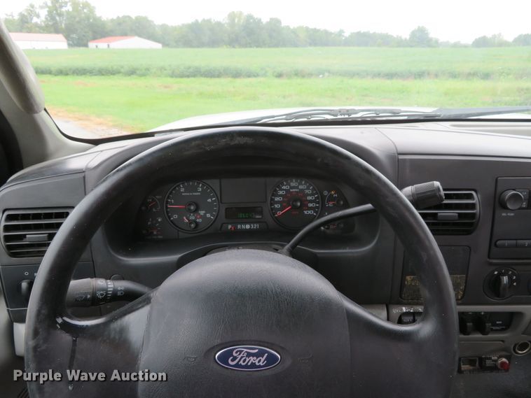 image for item DH1180 2007 Ford F550 Super Duty XL  utility truck