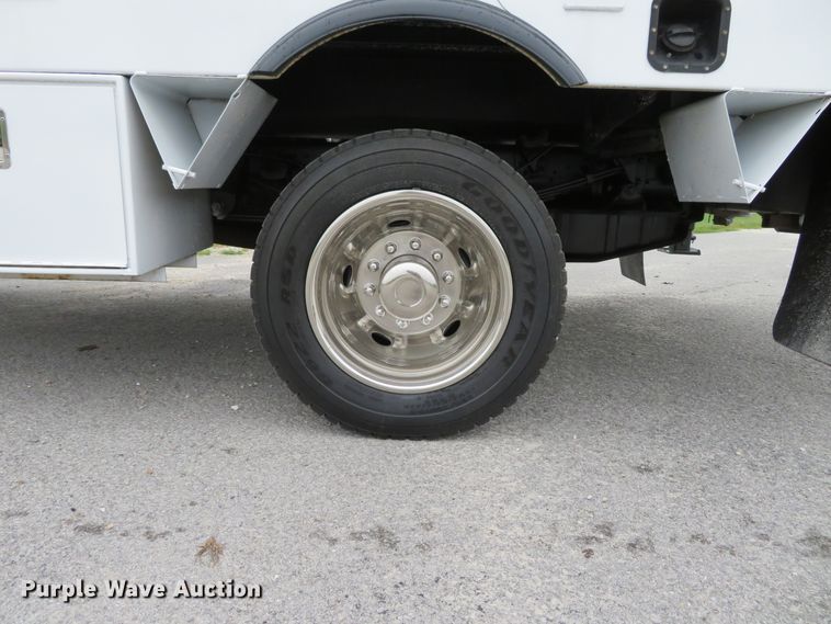 image for item DH1180 2007 Ford F550 Super Duty XL  utility truck