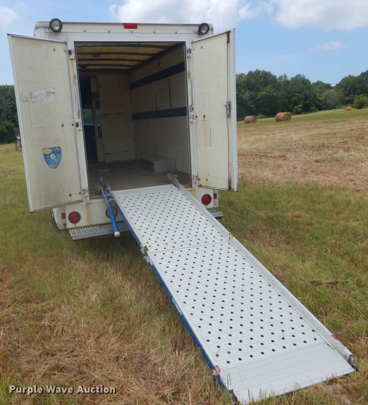 image for item DH5130 2005 Chevrolet Express 3500  delivery truck