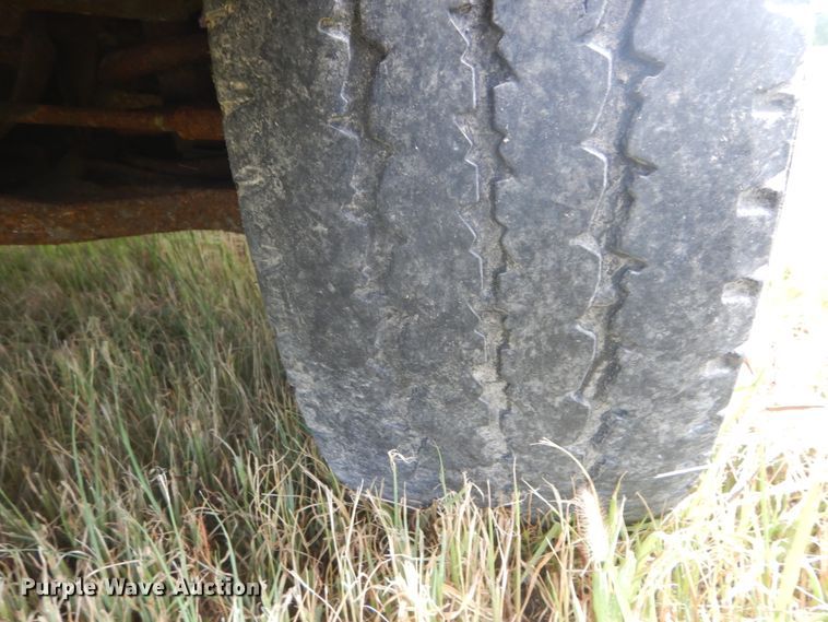 image for item DH5130 2005 Chevrolet Express 3500  delivery truck