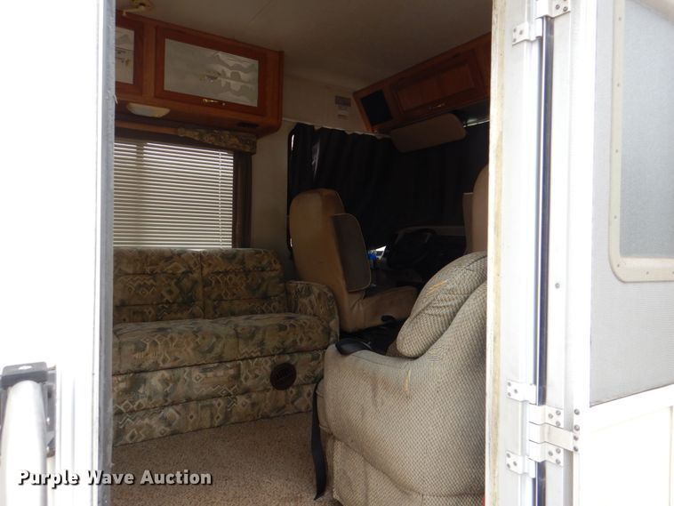 image for item DH5378 2001 Coachmen Workhorse P32 Mirada 300QB  rv