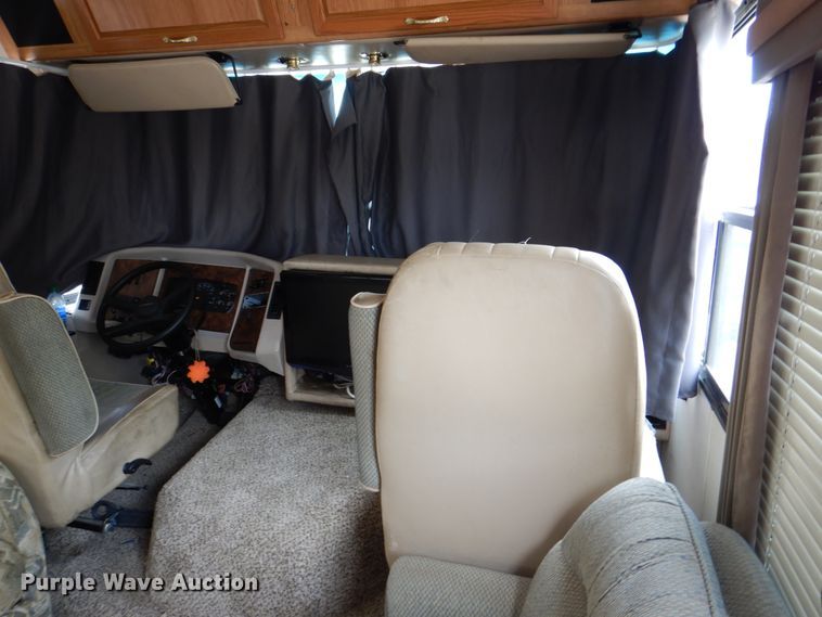 image for item DH5378 2001 Coachmen Workhorse P32 Mirada 300QB  rv