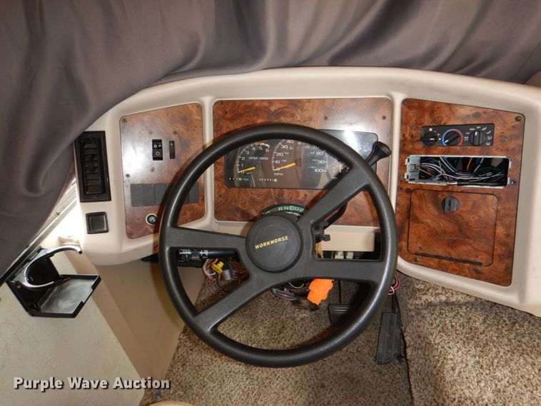 image for item DH5378 2001 Coachmen Workhorse P32 Mirada 300QB  rv