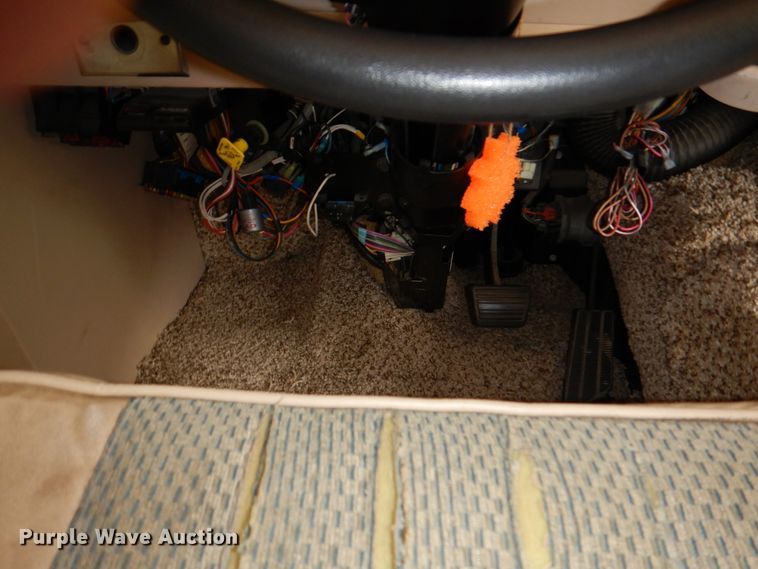 image for item DH5378 2001 Coachmen Workhorse P32 Mirada 300QB  rv