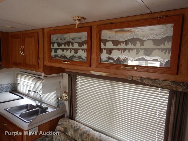 image for item DH5378 2001 Coachmen Workhorse P32 Mirada 300QB  rv