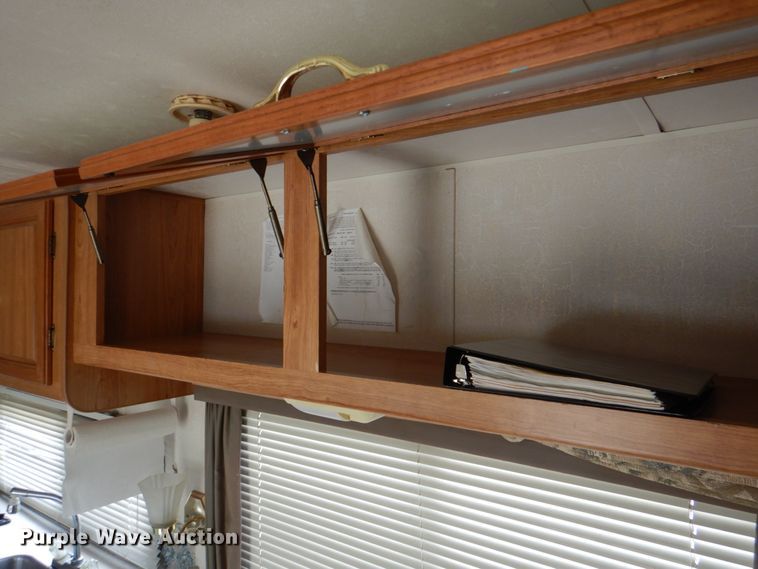 image for item DH5378 2001 Coachmen Workhorse P32 Mirada 300QB  rv