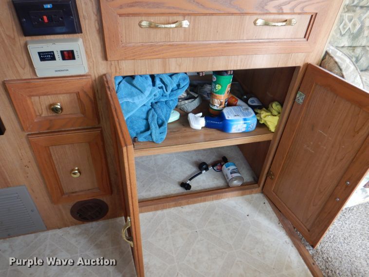 image for item DH5378 2001 Coachmen Workhorse P32 Mirada 300QB  rv