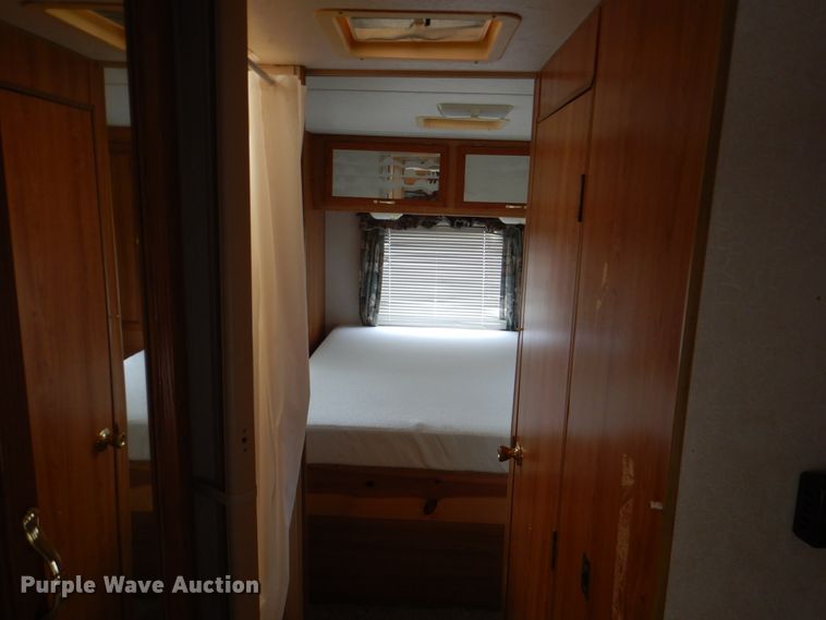 image for item DH5378 2001 Coachmen Workhorse P32 Mirada 300QB  rv