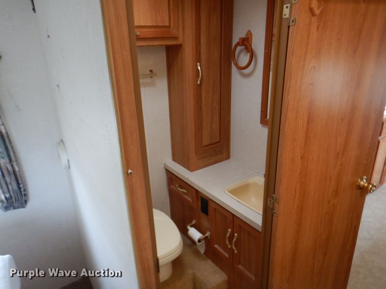 image for item DH5378 2001 Coachmen Workhorse P32 Mirada 300QB  rv