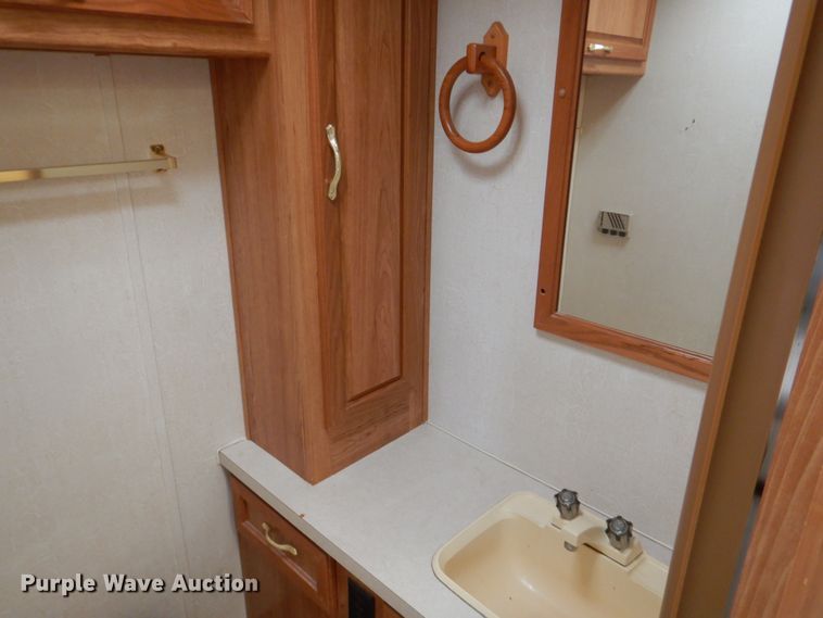 image for item DH5378 2001 Coachmen Workhorse P32 Mirada 300QB  rv