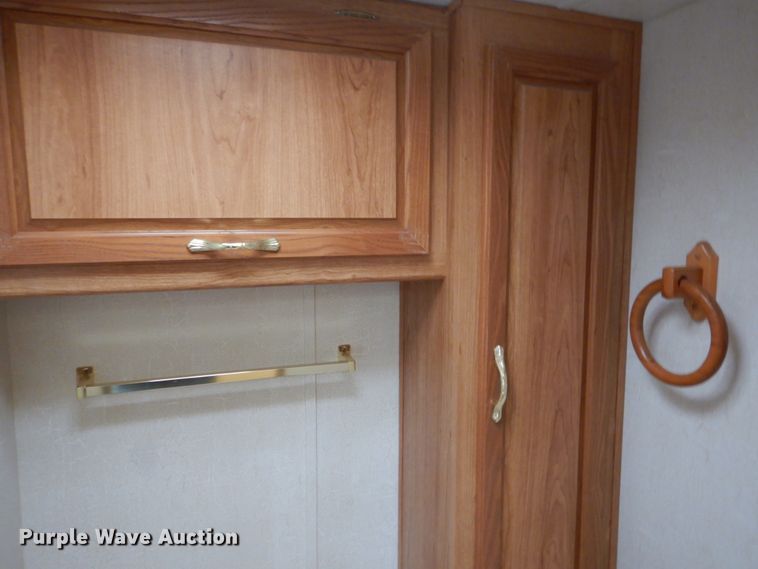 image for item DH5378 2001 Coachmen Workhorse P32 Mirada 300QB  rv