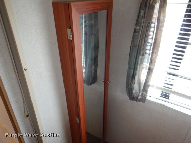 image for item DH5378 2001 Coachmen Workhorse P32 Mirada 300QB  rv