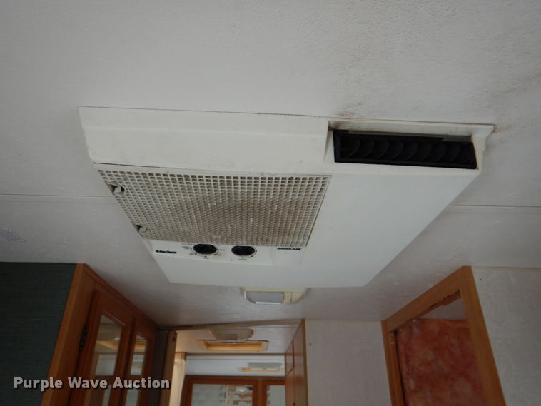 image for item DH5378 2001 Coachmen Workhorse P32 Mirada 300QB  rv