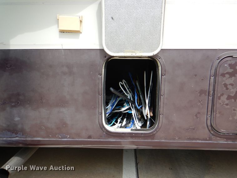 image for item DH5378 2001 Coachmen Workhorse P32 Mirada 300QB  rv