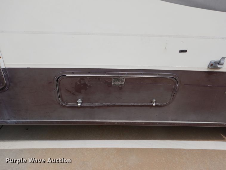 image for item DH5378 2001 Coachmen Workhorse P32 Mirada 300QB  rv