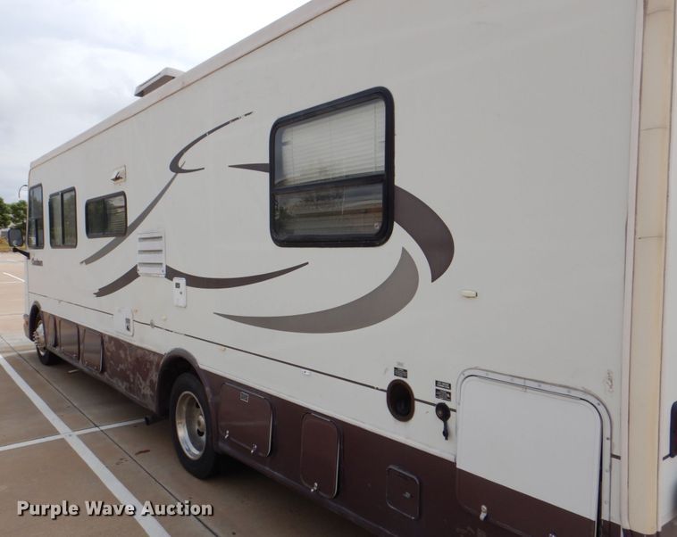 image for item DH5378 2001 Coachmen Workhorse P32 Mirada 300QB  rv