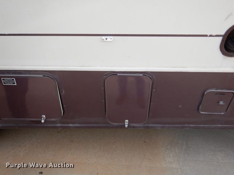 image for item DH5378 2001 Coachmen Workhorse P32 Mirada 300QB  rv