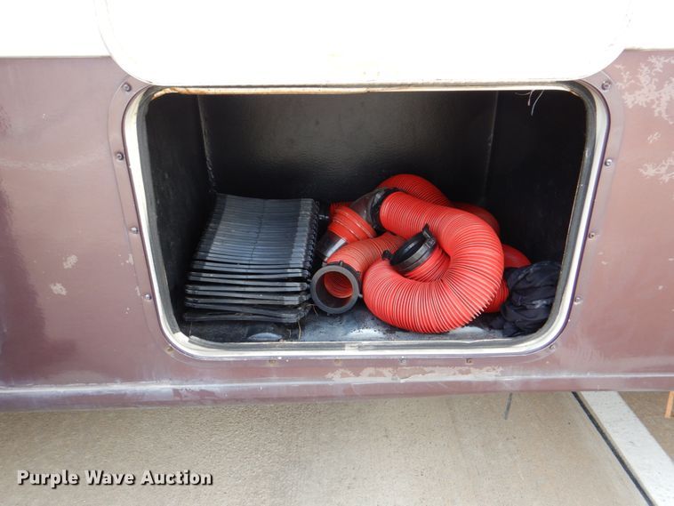 image for item DH5378 2001 Coachmen Workhorse P32 Mirada 300QB  rv