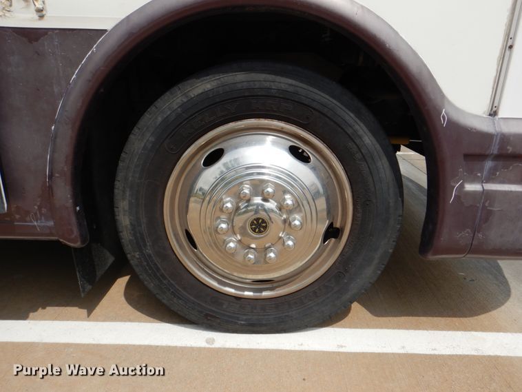 image for item DH5378 2001 Coachmen Workhorse P32 Mirada 300QB  rv