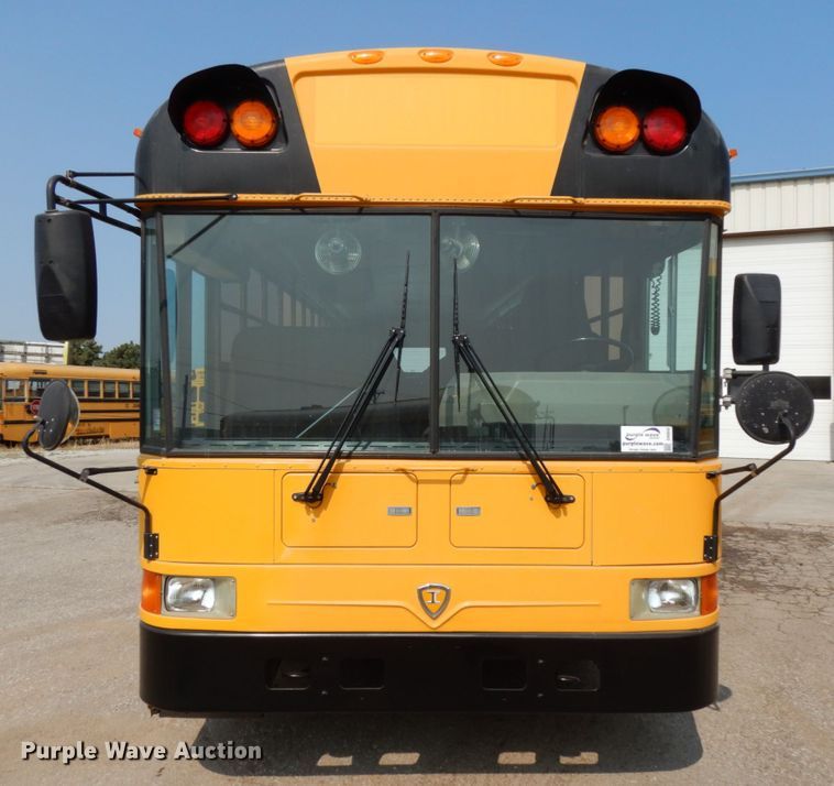 image for item DH6642 2005 International RE300  school bus