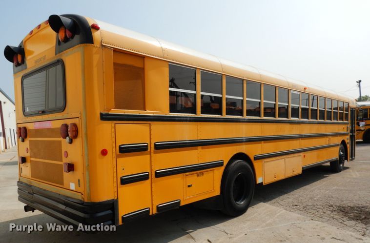 image for item DH6642 2005 International RE300  school bus