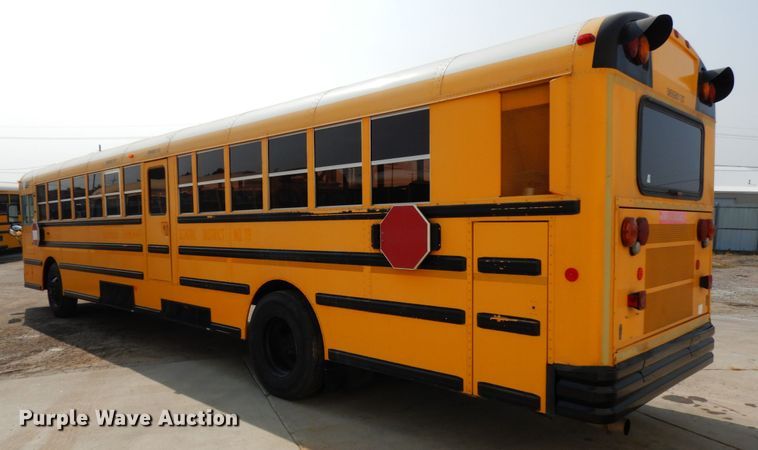image for item DH6642 2005 International RE300  school bus