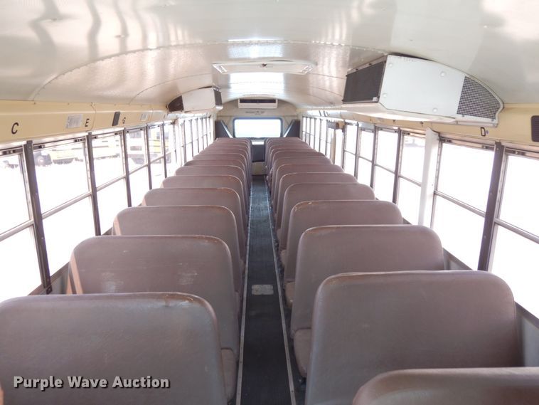 image for item DH6642 2005 International RE300  school bus