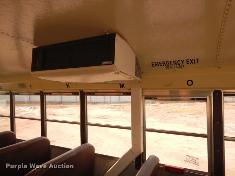 image for item DH6642 2005 International RE300  school bus