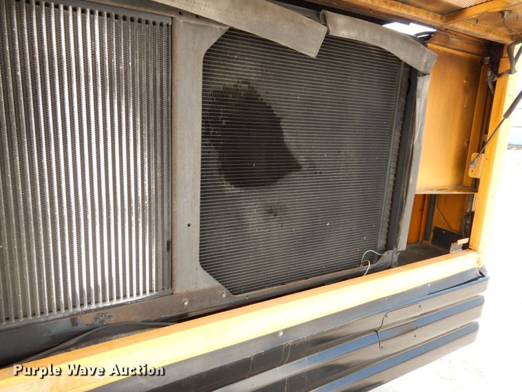 image for item DH6642 2005 International RE300  school bus