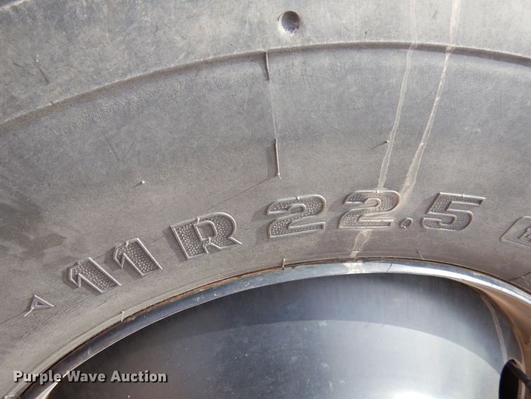 image for item DH6642 2005 International RE300  school bus