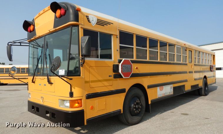image for item DH6643 2005 International RE300  school bus