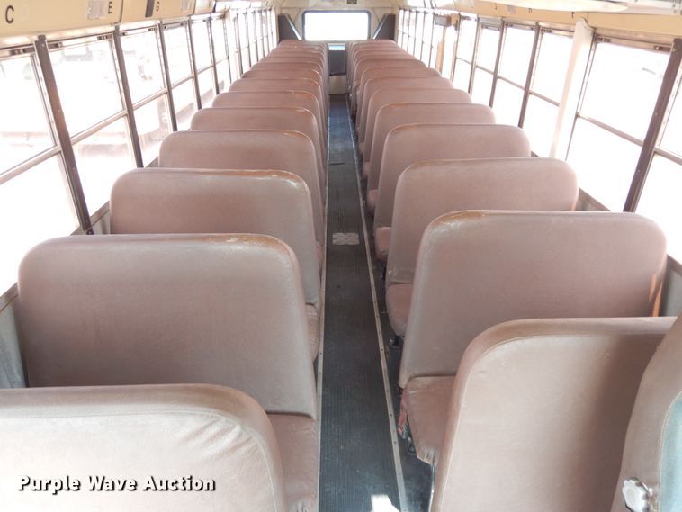 image for item DH6643 2005 International RE300  school bus