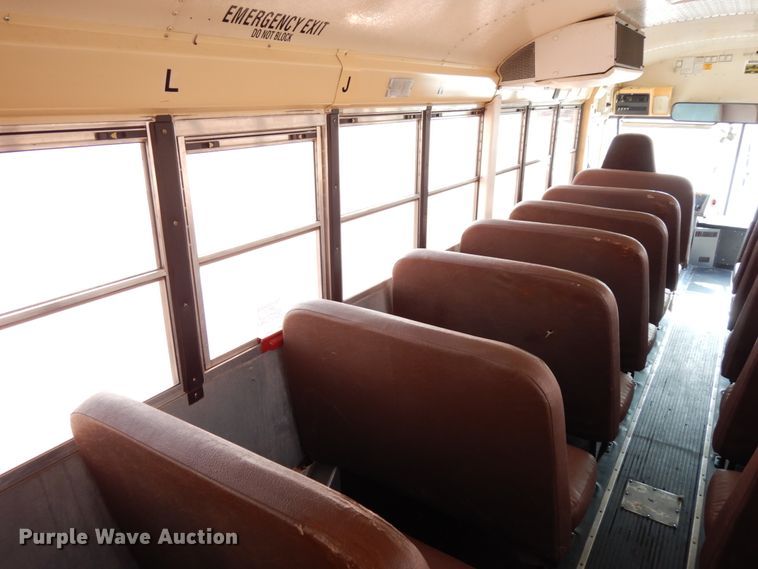 image for item DH6643 2005 International RE300  school bus