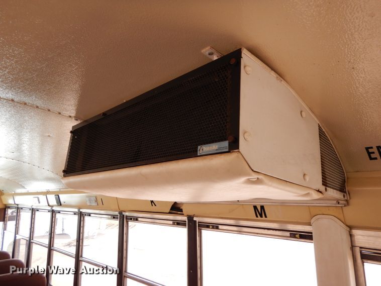 image for item DH6643 2005 International RE300  school bus