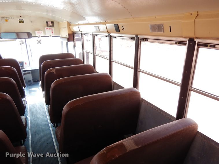 image for item DH6643 2005 International RE300  school bus