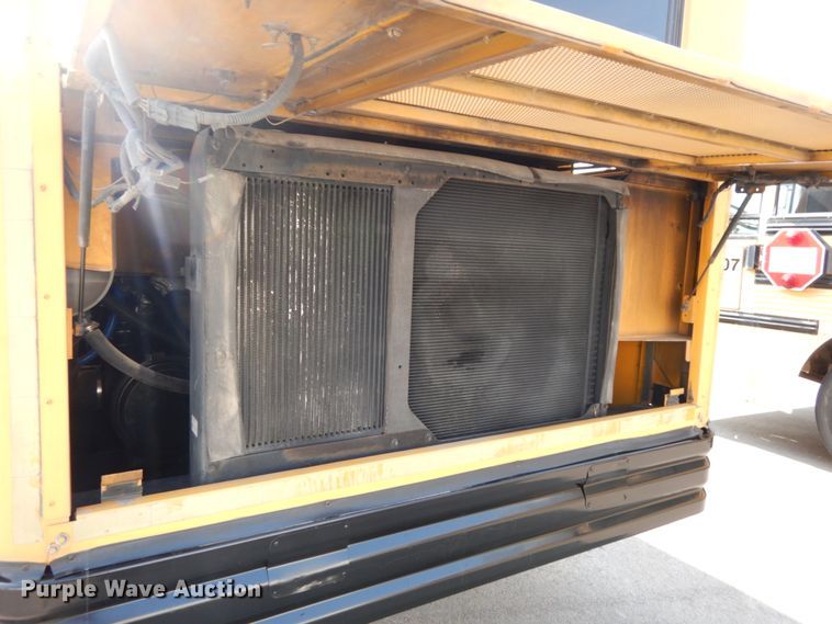 image for item DH6643 2005 International RE300  school bus