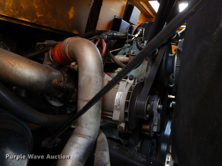 image for item DH6643 2005 International RE300  school bus