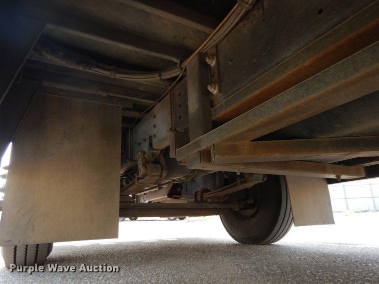 image for item DH6643 2005 International RE300  school bus