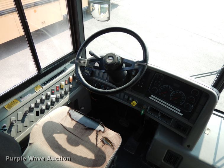 image for item DH6645 2003 Thomas Built Saf-T-Liner  school bus