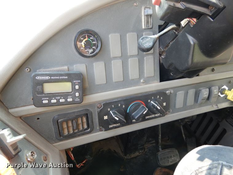 image for item DH6645 2003 Thomas Built Saf-T-Liner  school bus